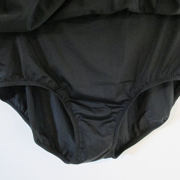 NWT Swim Solutions Plus Women's Thigh Minimizer Swim Skirt Black 20W - Picture 4 of 8